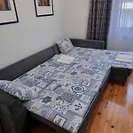 Apartment Slavyanska 11 *