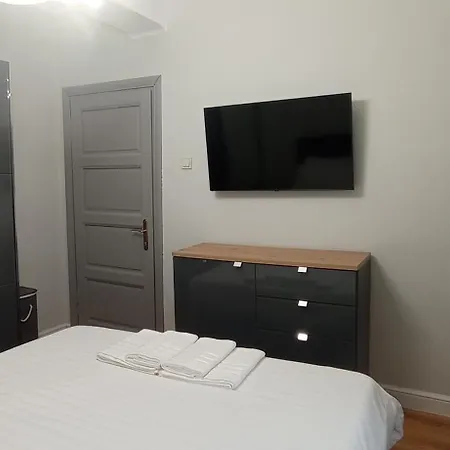 Slavyanska 11 Lägenhet *