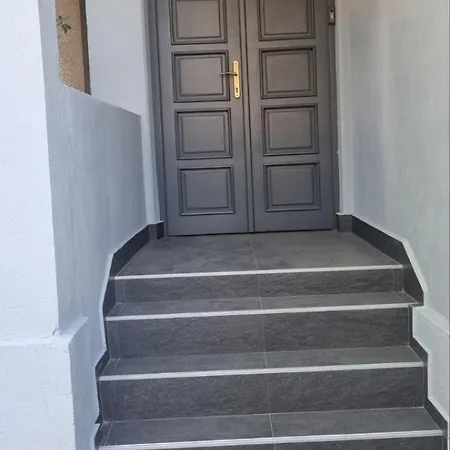 Apartment Slavyanska 11