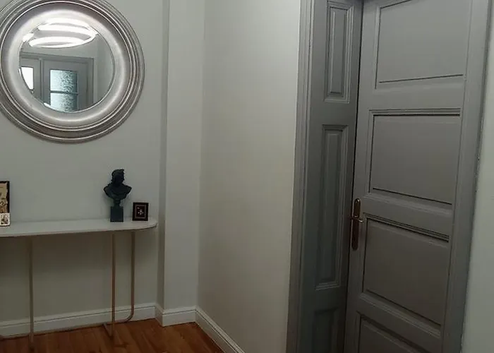 Apartment Slavyanska 11